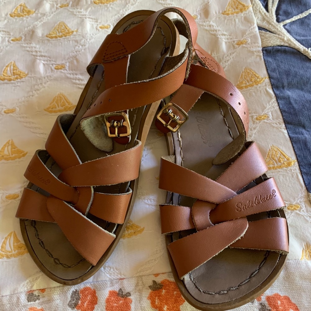 Salt Water by Hoy Girls Size 13